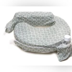 My Brest Friend Deluxe Nursing Pillow in Flower Key Gray